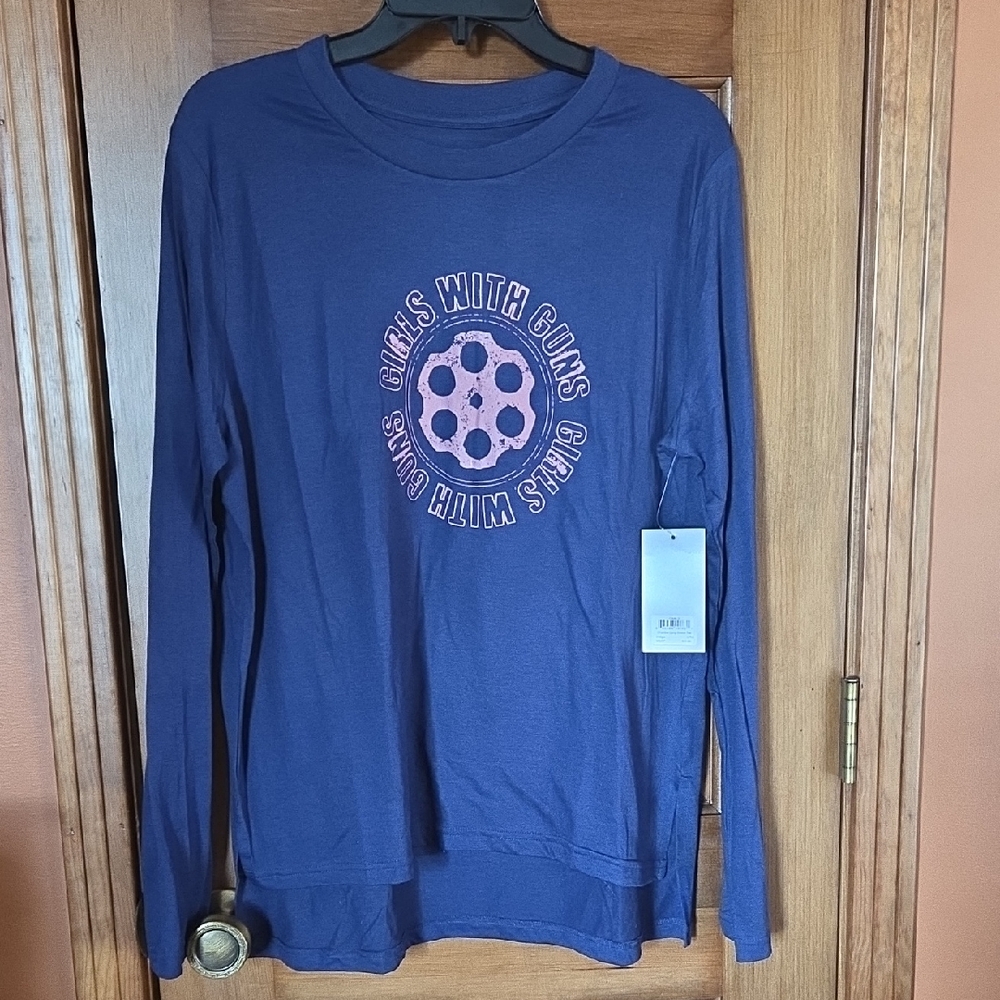 NWT Womens Long Sleeve Tee